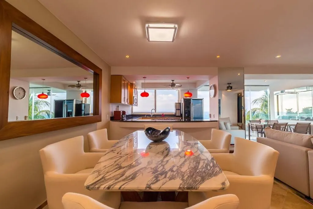 Condominio Frente A La Mejor Playa En Vallarta. Puerto Vallarta México